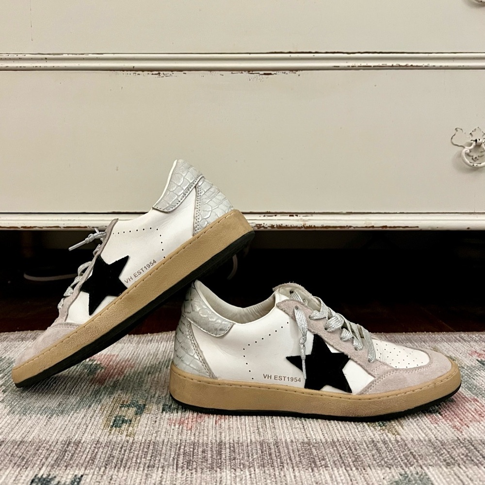 White sneakers. Vintage Havana, similar to dolce vita